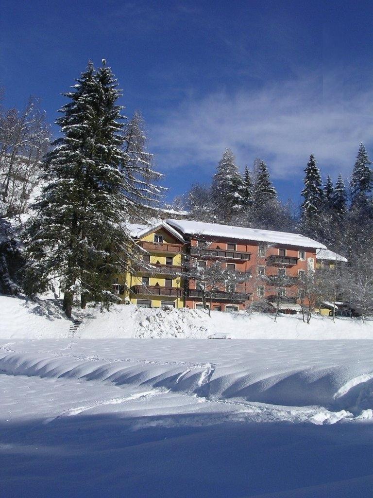 Hotel Miramonti Bedollo Exteriör bild